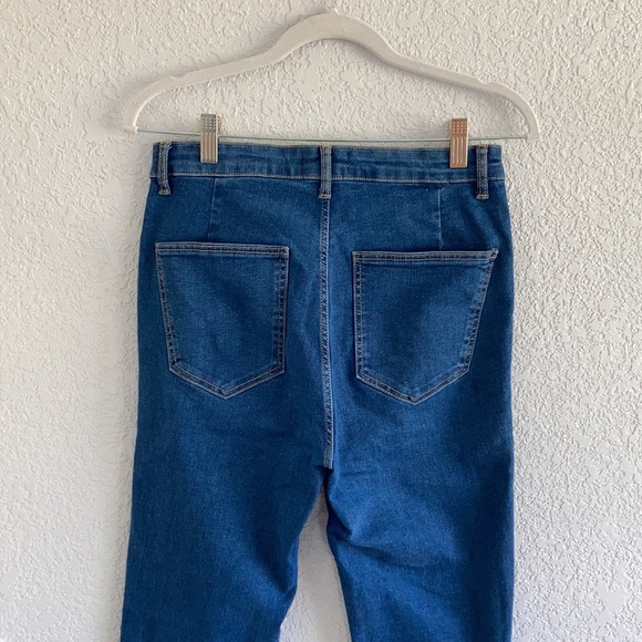 Zara High Waisted Jeans - Picture 3 of 4